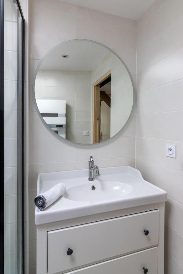 APPARTEMENT DUPLEX SAUMUR CENTRE, refait à neuf, à proximité du château Exterior foto